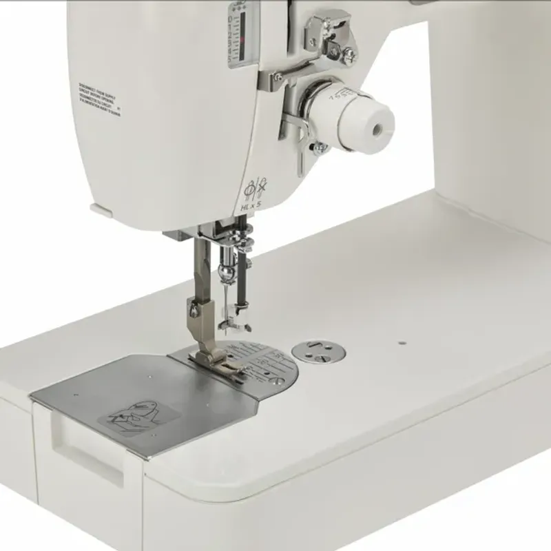 Forhåndsbestilling!  Janome HD9QC Proffesional